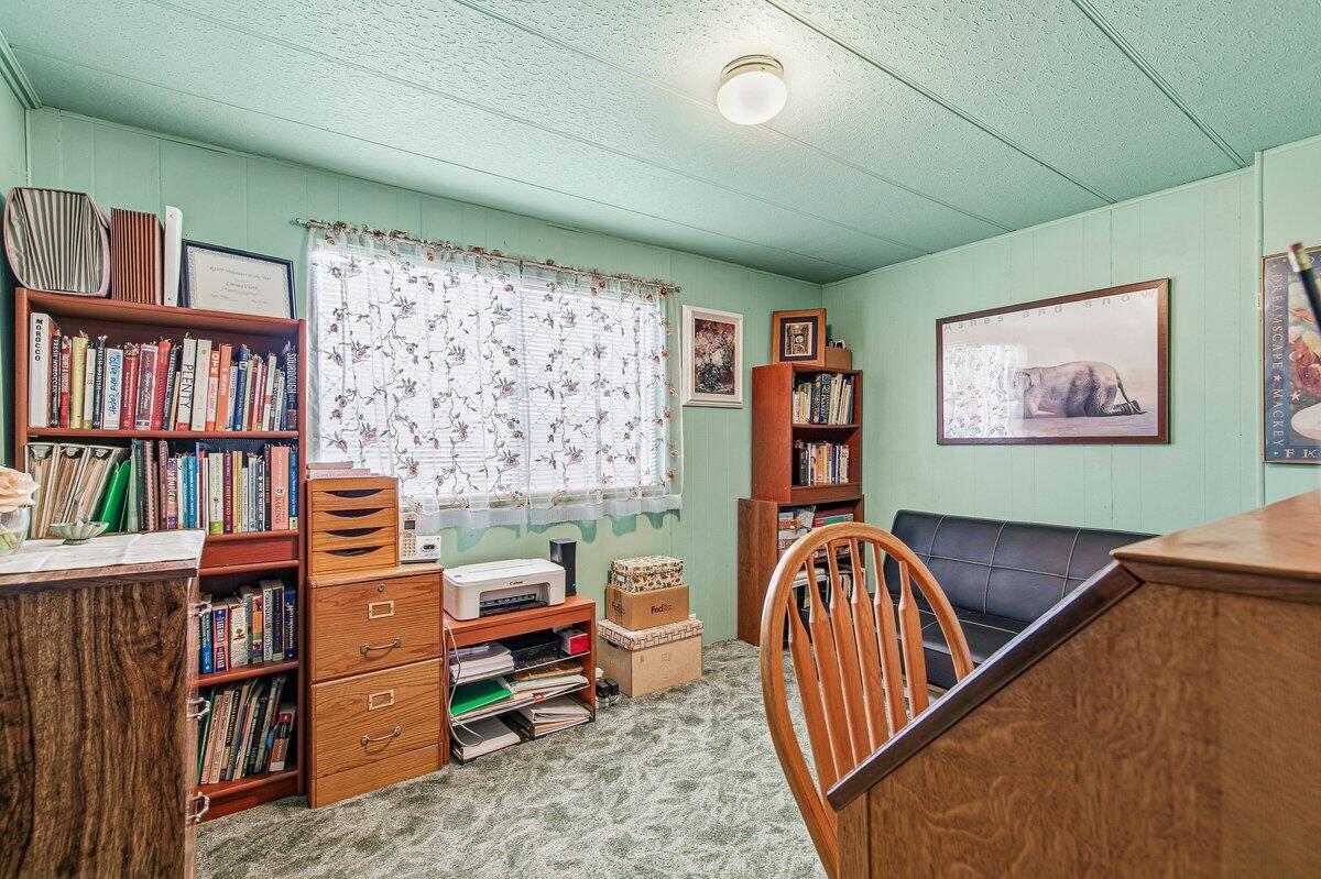 6901 Old Stage Road, Unit 24 Central Point, OR 97502 - Photo 14 of 21