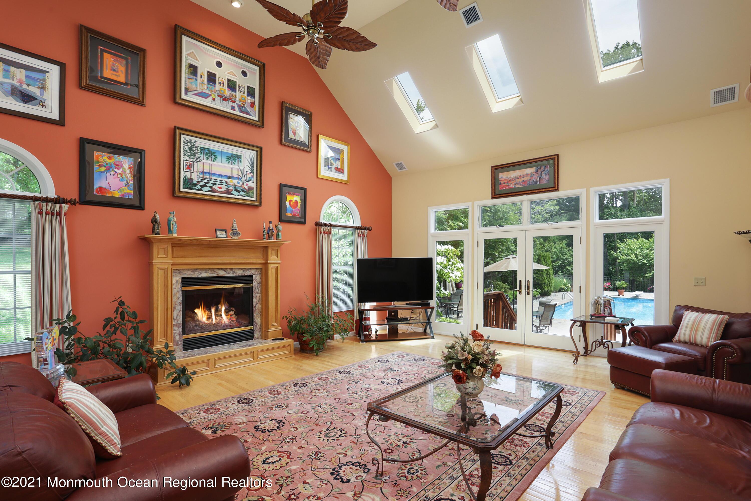 25 Huntley Road Holmdel, NJ 07733 - Photo 12 of 49 Great Room