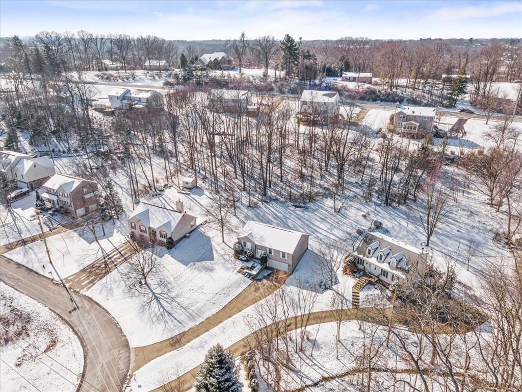 2270 Montgomery Road Sewickley, PA 15143 - Photo 3 of 25 Gallery Image 3