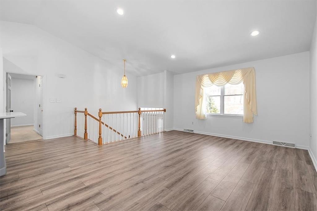 2270 Montgomery Road Sewickley, PA 15143 - Photo 5 of 25 Gallery Image 5