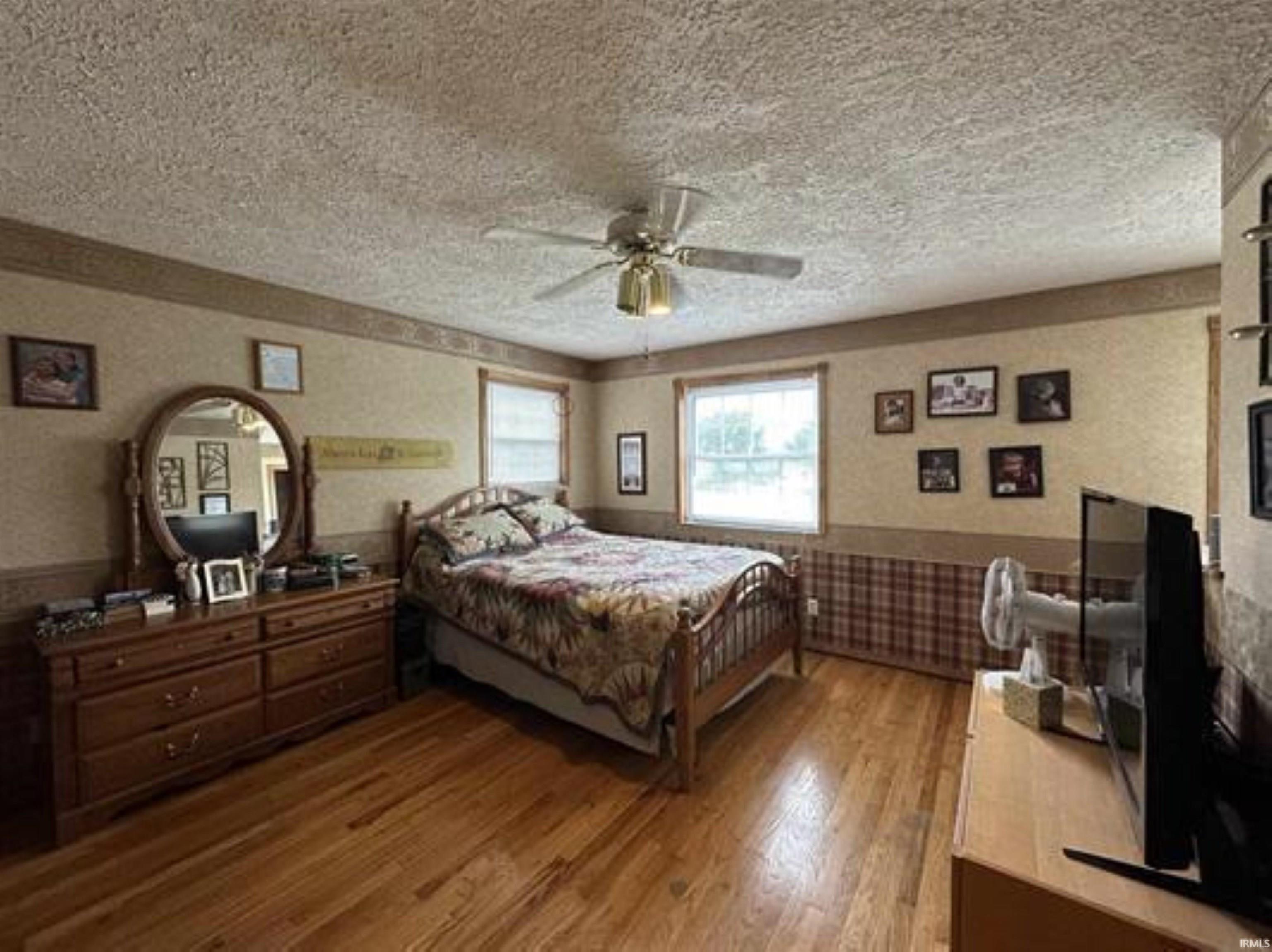 1890 Oak Street Linton, IN 47441 - Photo 20 of 25