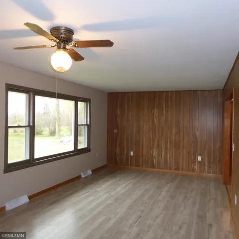 $195,000 | 3303 Velvet Street, Hinckley, MN 55037