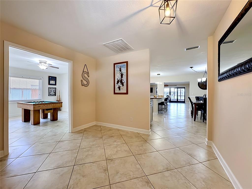 6517 Solitaire Palm Way Apollo Beach, FL 33572 - Photo 8 of 58