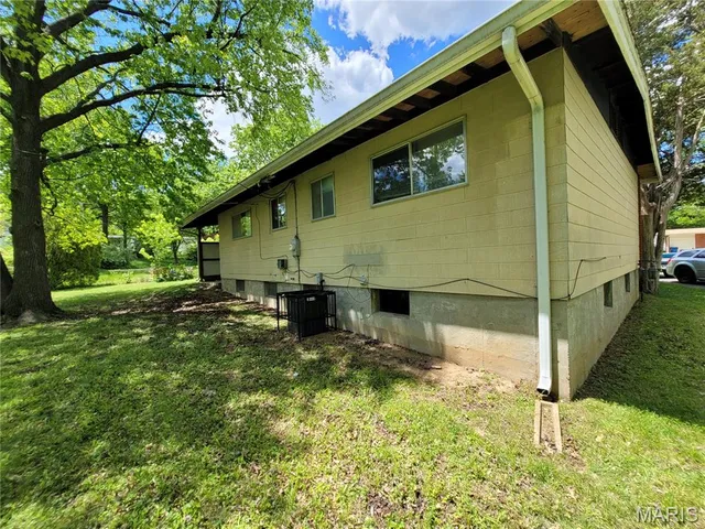 $130,000 | 10249 Dacey Court, St. Louis, MO 63136