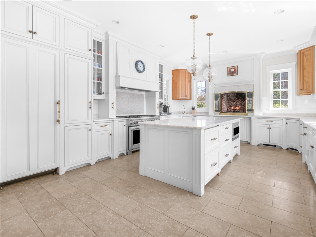 116 Nayatt Road Barrington, RI 02806 - Photo 12 of 48 Kitchen