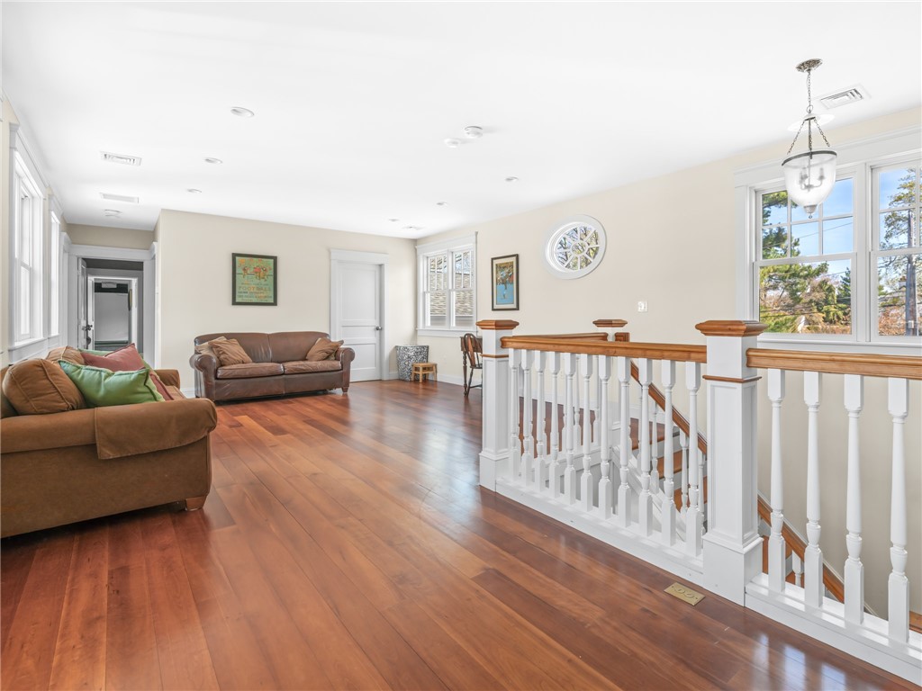 116 Nayatt Road Barrington, RI 02806 - Photo 26 of 48 Sitting room