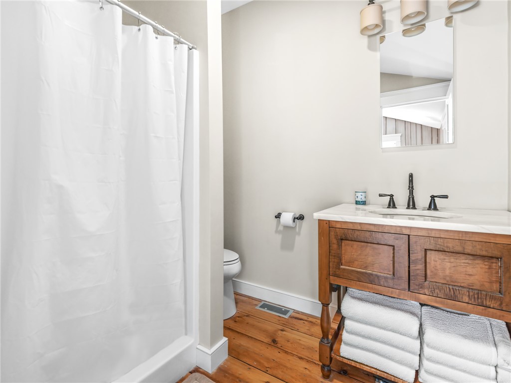 116 Nayatt Road Barrington, RI 02806 - Photo 42 of 48 Multi-generational suite, bathroom