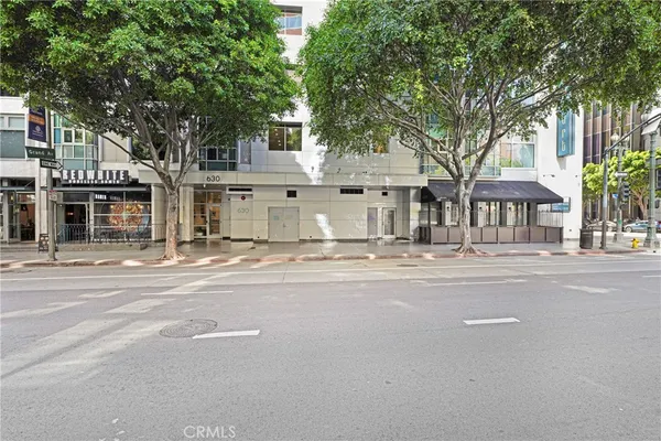 $2,300 | 630 West 6th Street, Unit 216, Los Angeles, CA 90017