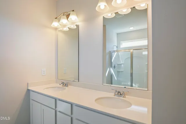 $284,860 | 220 Courtside Drive, Dunn, NC 28334