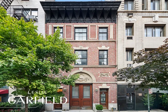 $11,450,000 | 121 East 83rd Street | Upper East Side