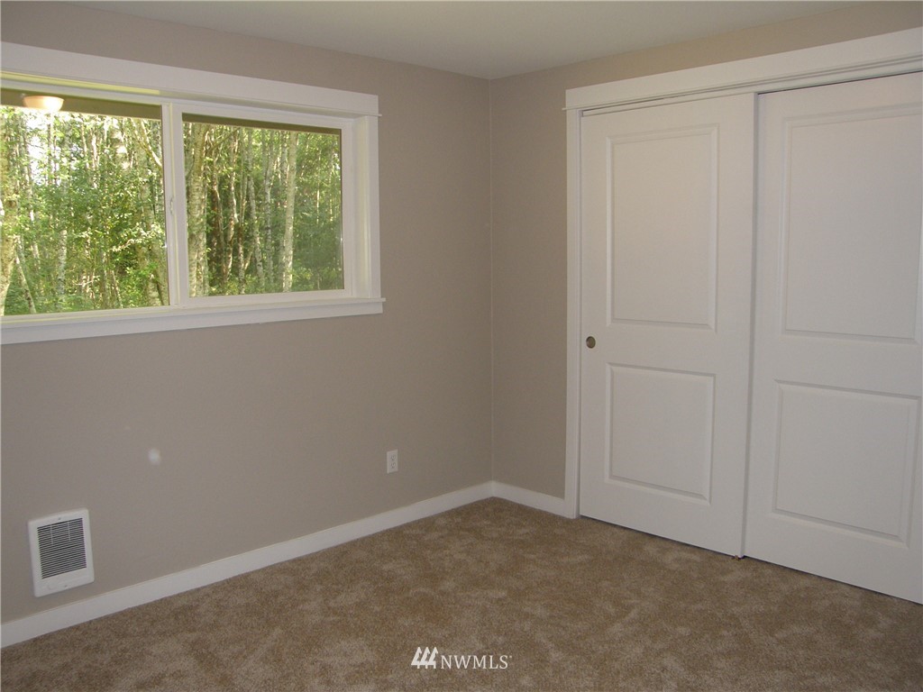 99 Strawberry Hill Road Elma, WA 98541 - Photo 10 of 21 Gallery Image 10
