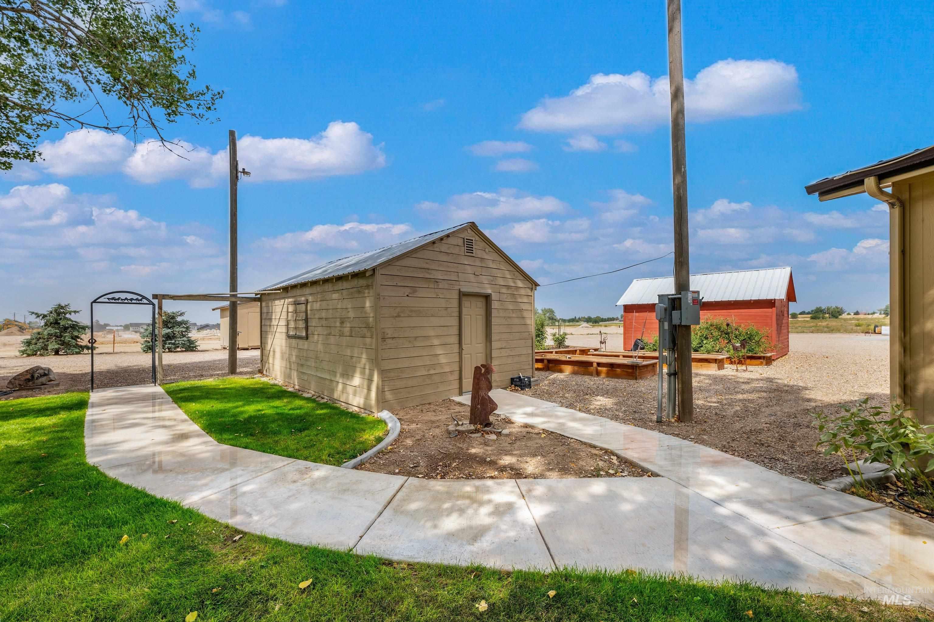 2370 West Lake Hazel Road Meridian, ID 83642 - Photo 40 of 49 Gallery Image 40