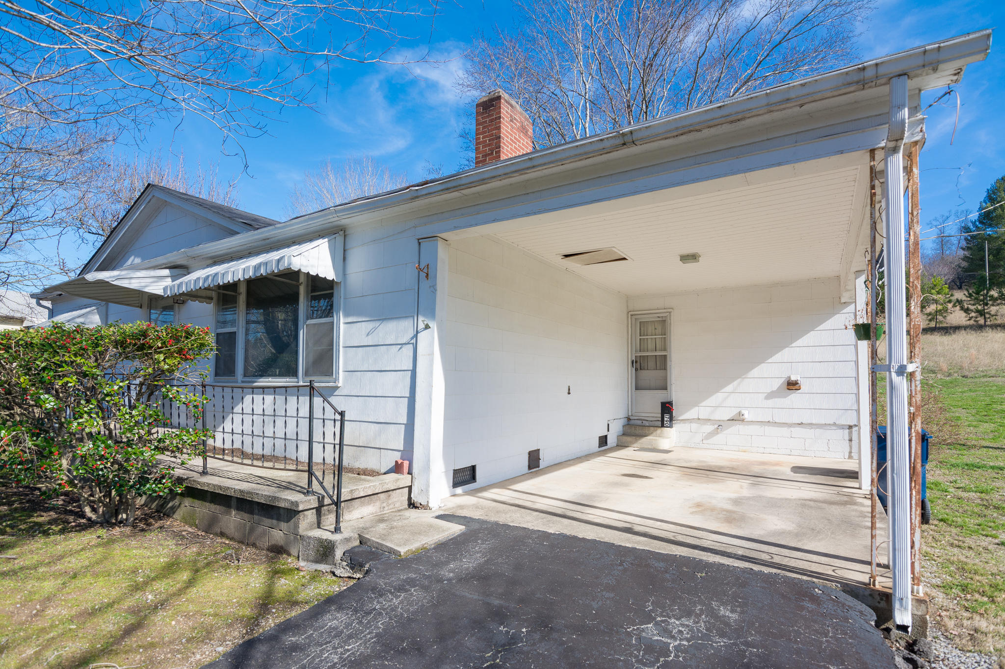 1790 Main Street Dunlap, TN 37327 - Photo 21 of 27 Carport