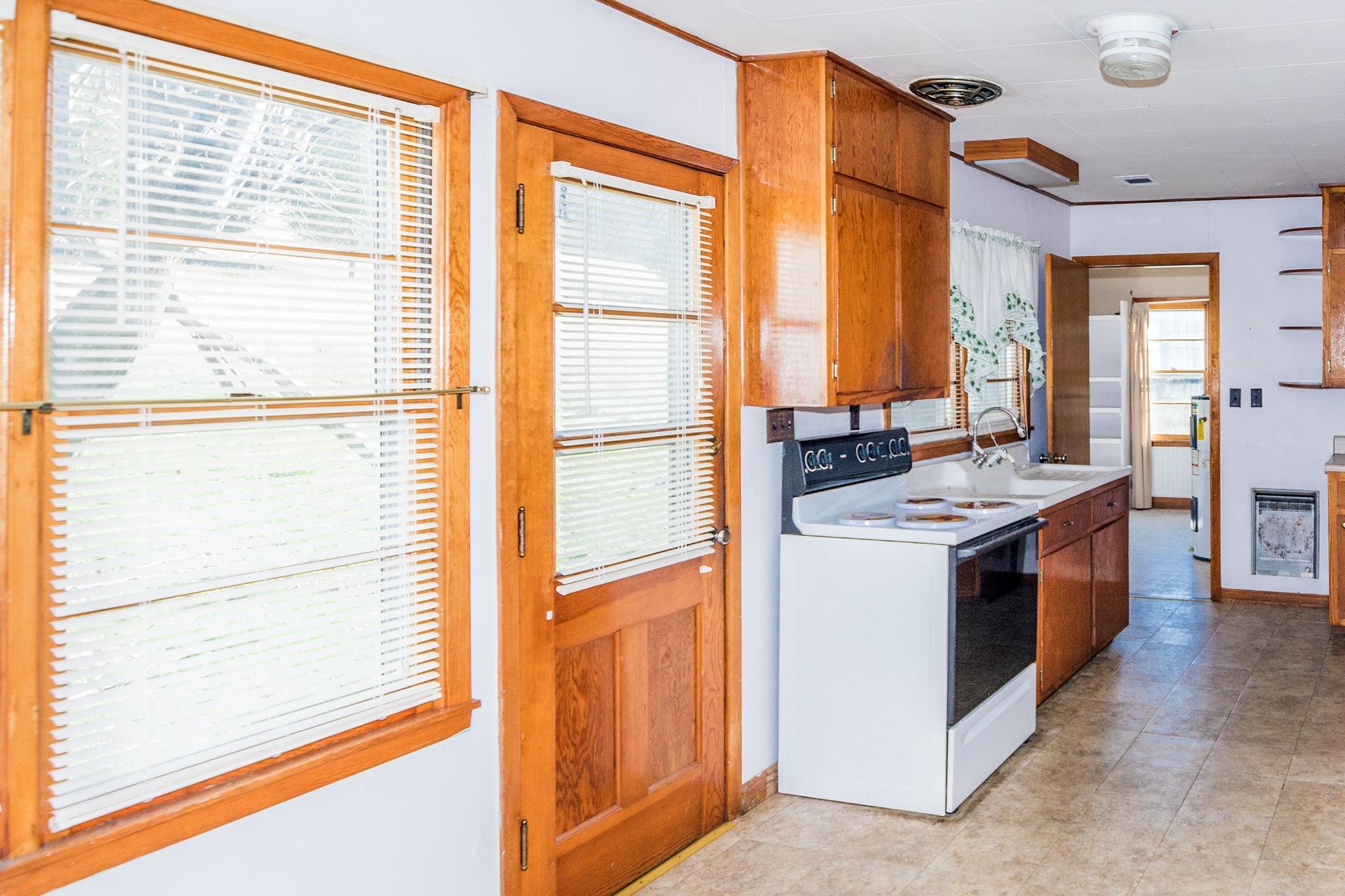 1790 Main Street Dunlap, TN 37327 - Photo 8 of 27 Kitchen