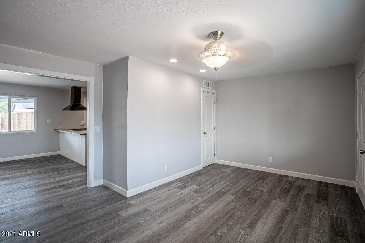 3142 West Cactus Road Phoenix, AZ 85029 - Photo 3 of 23 Summers Ventures LLC - thumbnail__S7A085