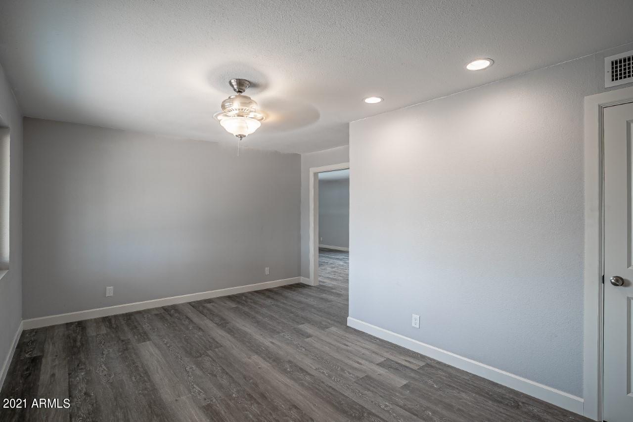3142 West Cactus Road Phoenix, AZ 85029 - Photo 4 of 23 Summers Ventures LLC - thumbnail__S7A085