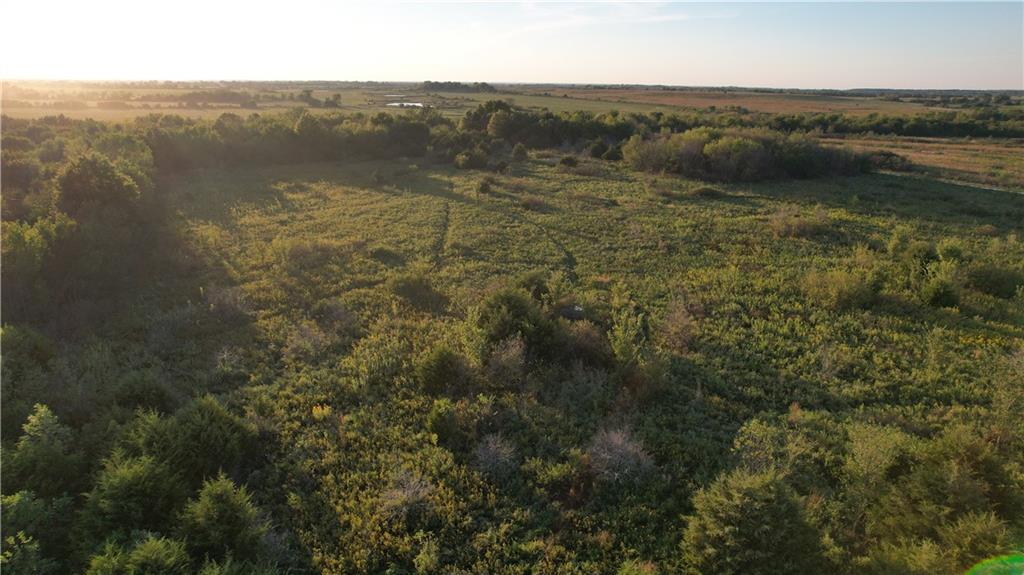 890 Northwest 100th Road Liberal, MO 64762 - Photo 2 of 15 Gallery Image 2