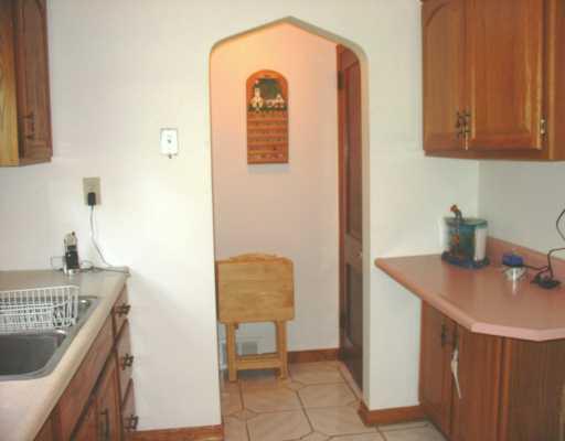585 Thompson Run Road Pittsburgh, PA 15237 - Photo 4 of 8 Gallery Image 4