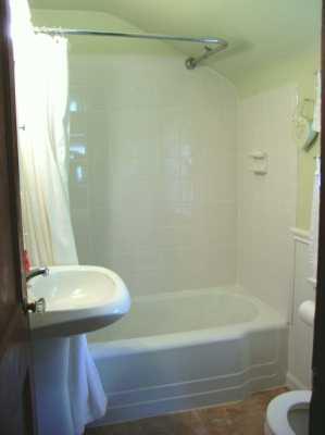 585 Thompson Run Road Pittsburgh, PA 15237 - Photo 6 of 8 Gallery Image 6