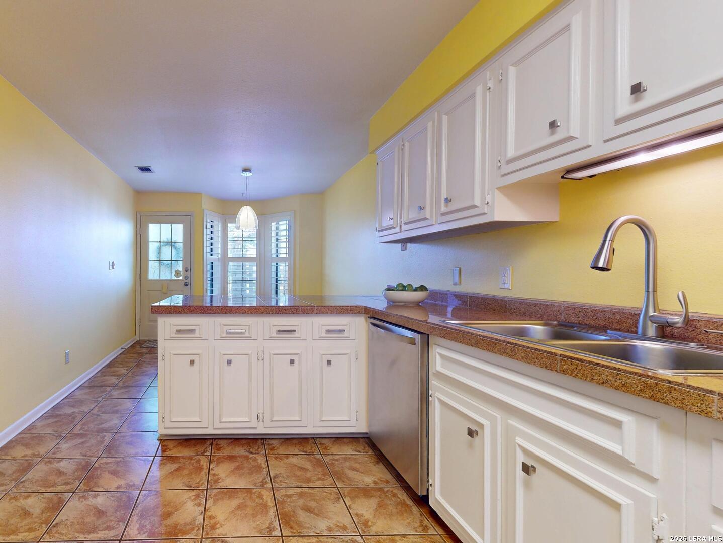 2611 Eisenhauer Road, Unit 506 San Antonio, TX 78209 - Photo 12 of 29