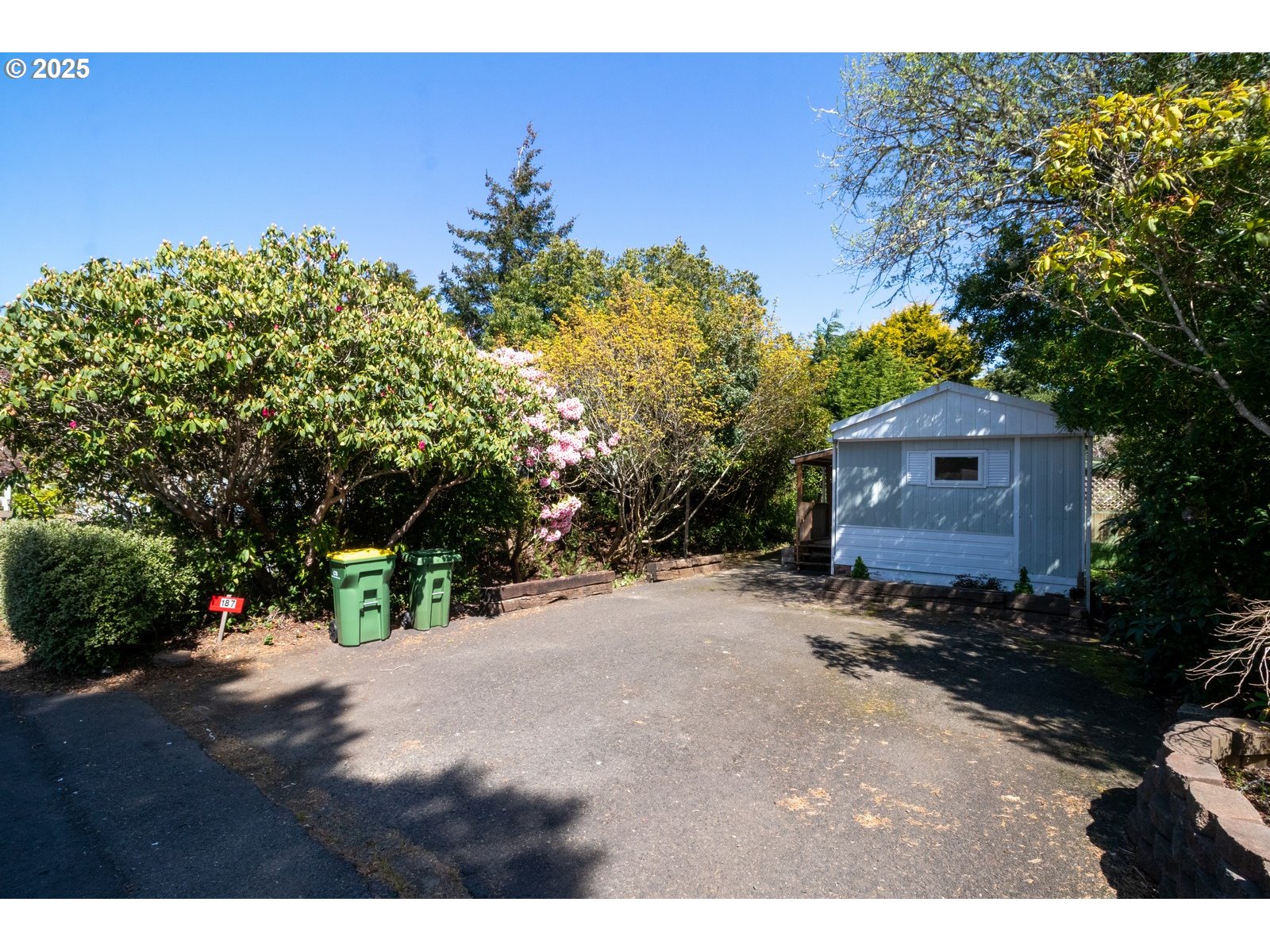 1600 Rhododendron Drive, Unit 187 Florence, OR 97439 - Photo 3 of 25 Gallery Image 3