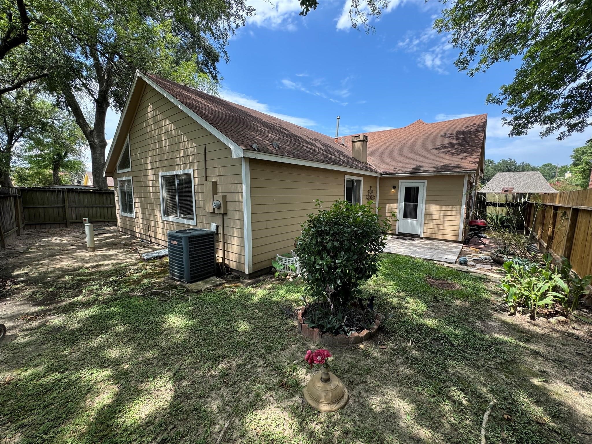 1511 Ridgebriar Drive Houston, TX 77014 - Photo 18 of 20 Gallery Image 18
