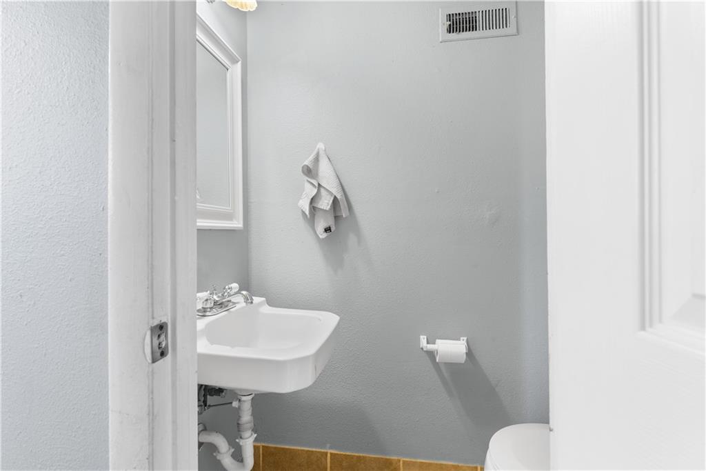 18608 East Arrowhead Place Independence, MO 64056 - Photo 14 of 17