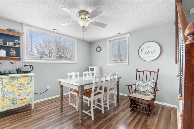 $189,900 | 18608 East Arrowhead Place, Independence, MO 64056