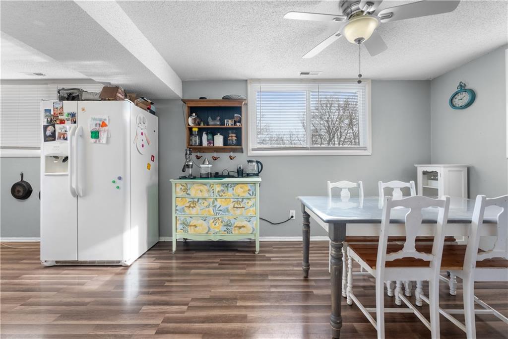 18608 East Arrowhead Place Independence, MO 64056 - Photo 4 of 17