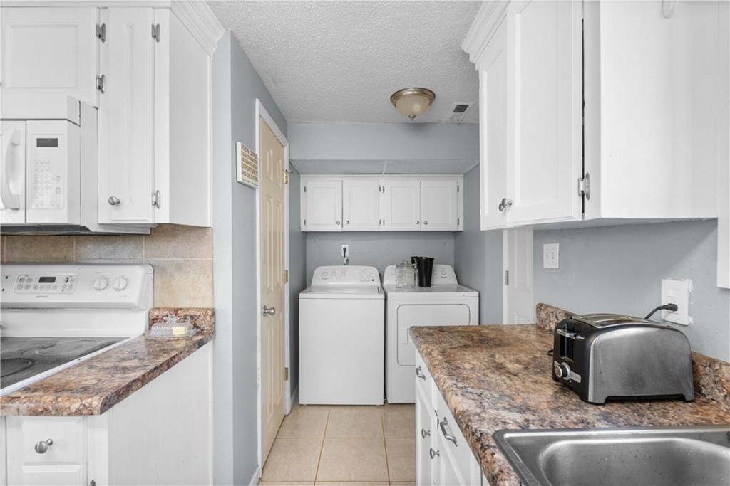 18608 East Arrowhead Place Independence, MO 64056 - Photo 7 of 17