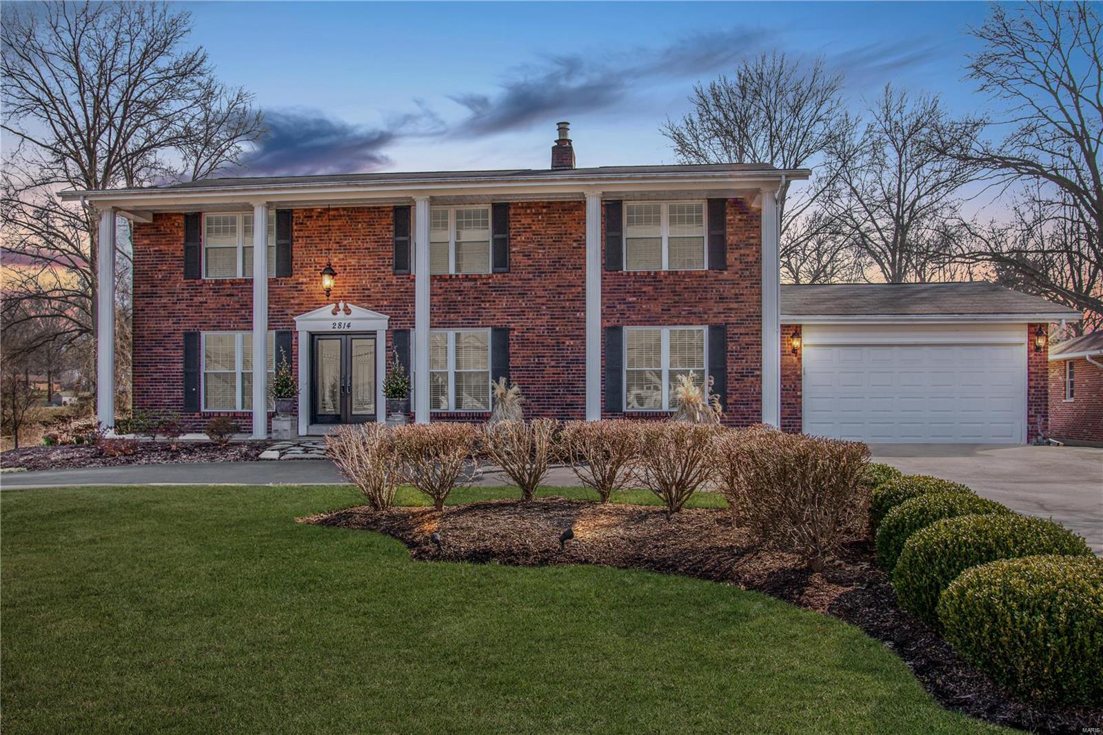 2814 Yaeger Road St. Louis, MO 63129 - Photo 2 of 40 Gallery Image 2