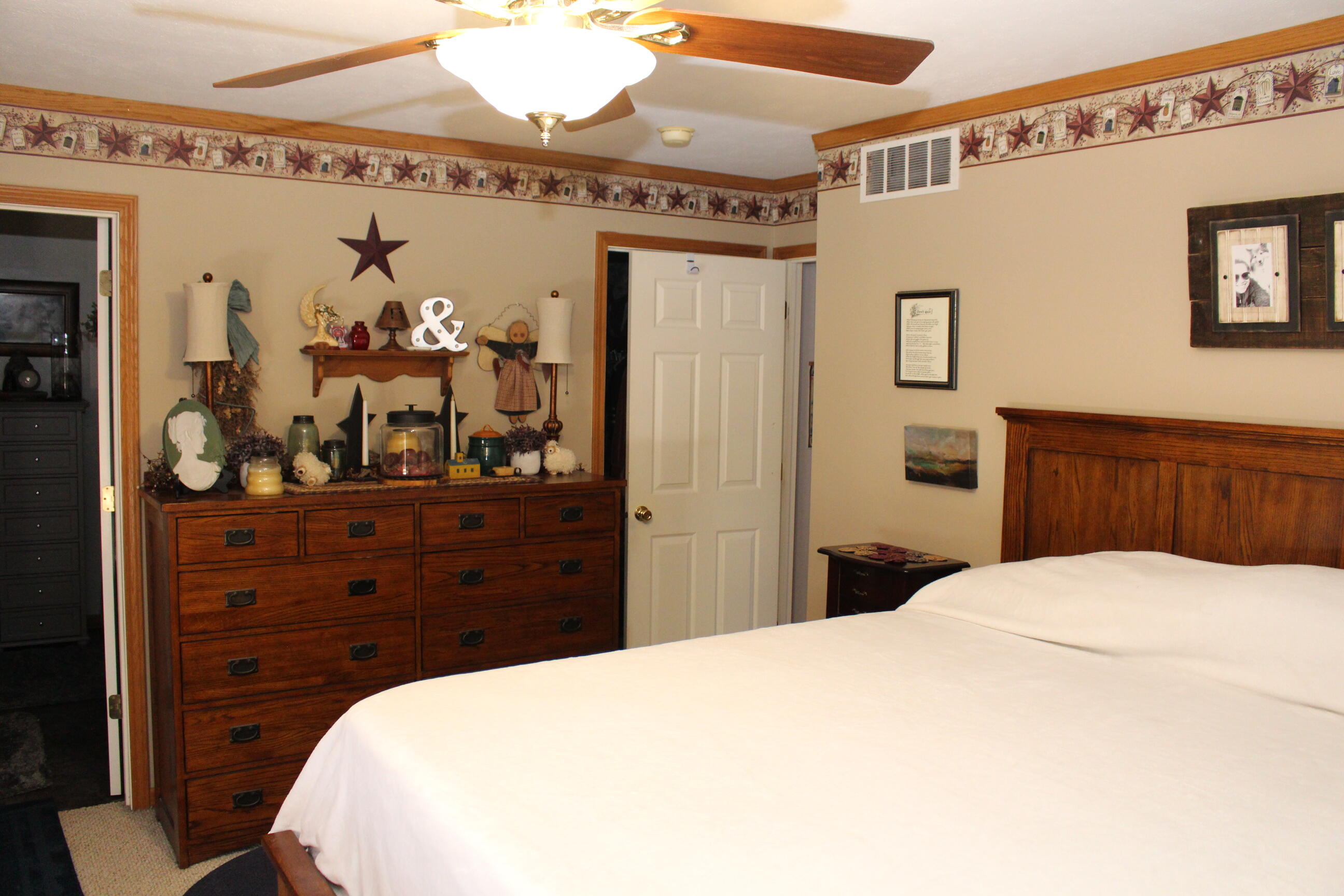 10289 Lee Road Grass Lake, MI 49240 - Photo 31 of 78 IMG_1153