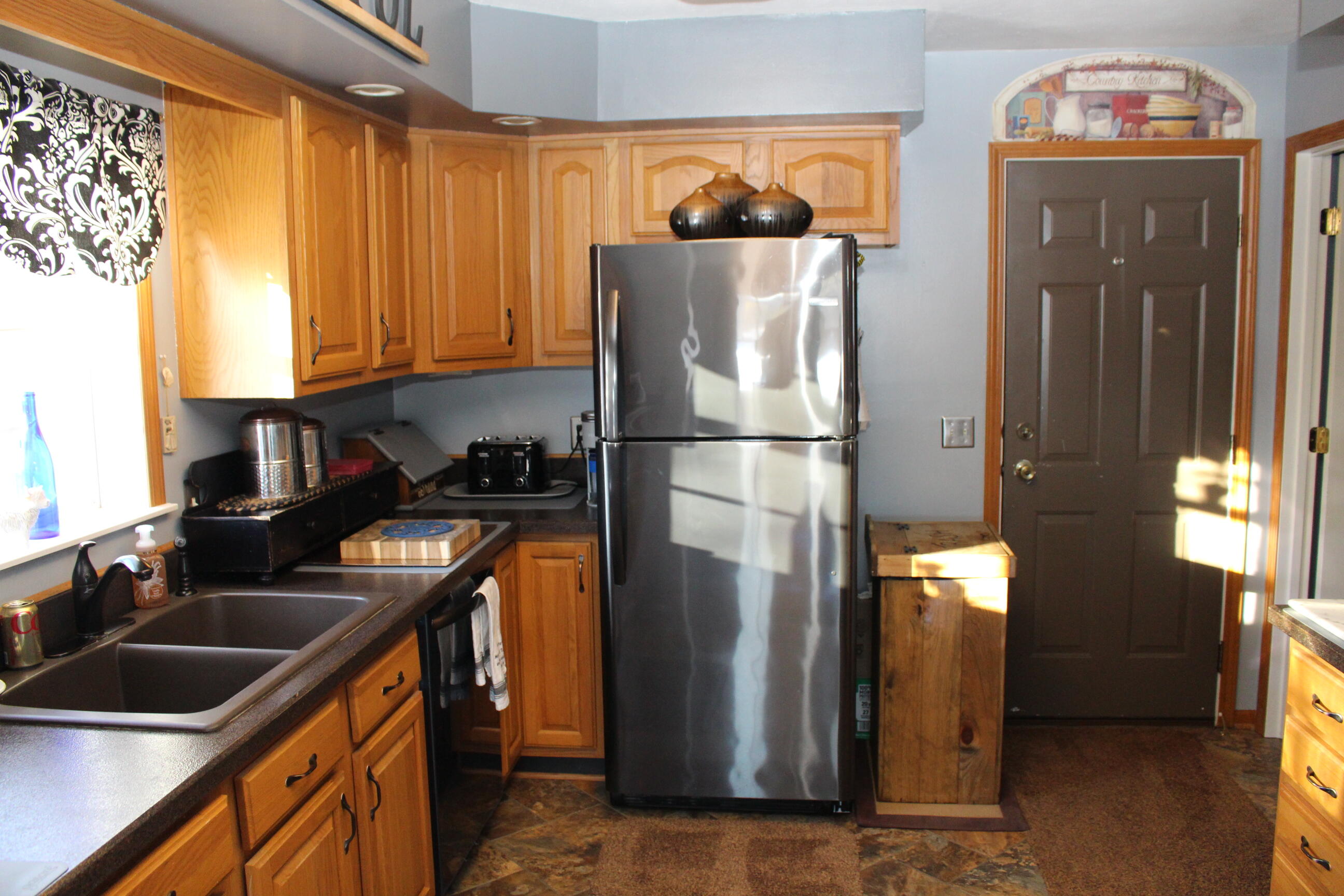 10289 Lee Road Grass Lake, MI 49240 - Photo 7 of 78 IMG_1163