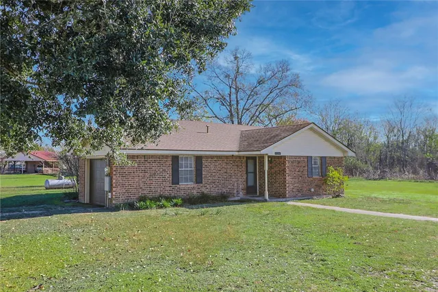 $1,250 | 23378 Colorado Avenue, Iola, TX 77861