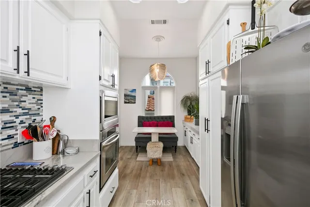 $2,465,900 | 876 Cofair Court, Solana Beach, CA 92075