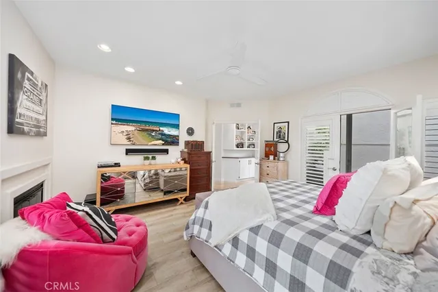 $2,465,900 | 876 Cofair Court, Solana Beach, CA 92075