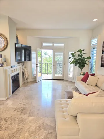 $2,465,900 | 876 Cofair Court, Solana Beach, CA 92075