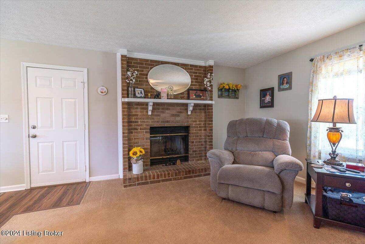 300 Routt Road Louisville, KY 40299 - Photo 4 of 70 07-300-7