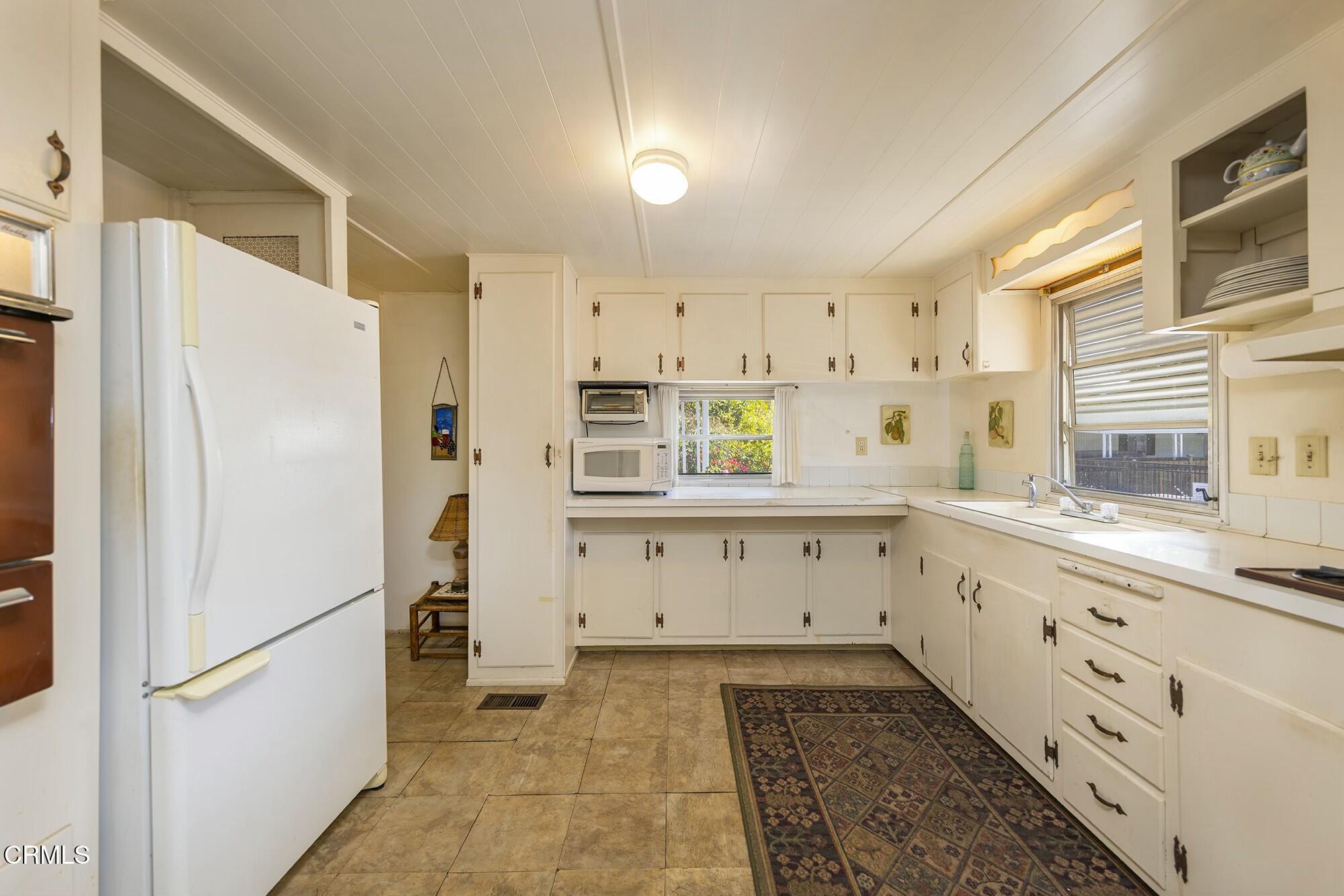 1225 South Rice Road, Unit 6 Ojai, CA 93023 - Photo 9 of 21