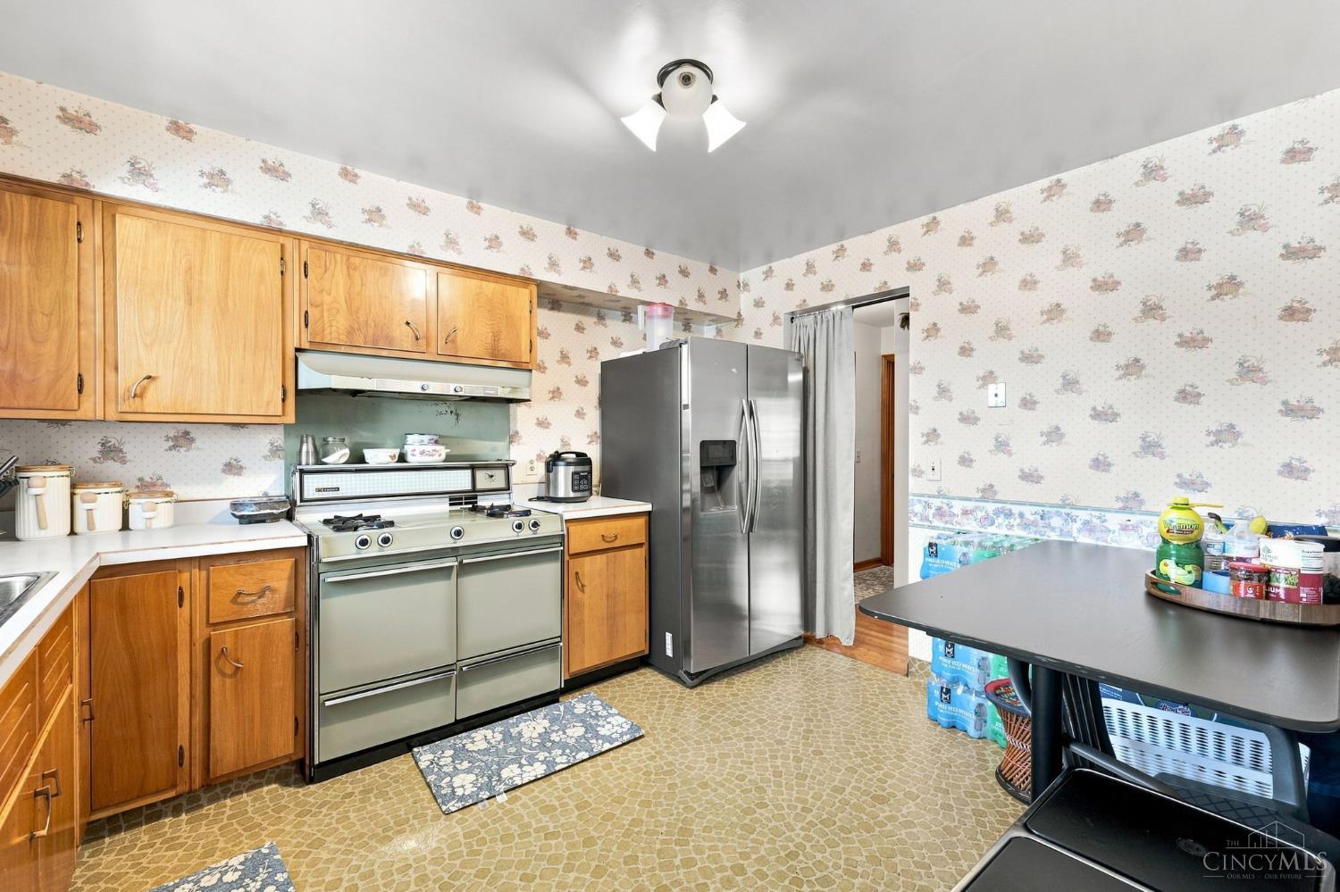 3362 Rocker Drive Cincinnati, OH 45239 - Photo 9 of 28 Gallery Image 9