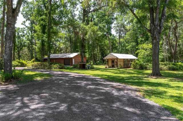$1,395,000 | 943 County Road 21, Hawthorne, FL 32640