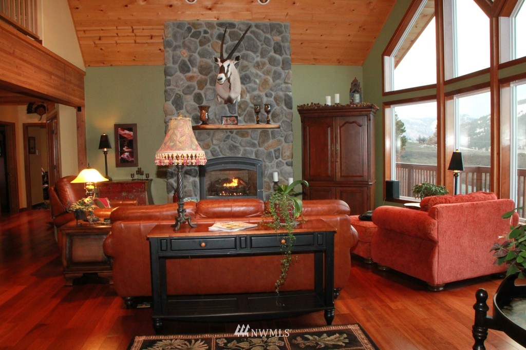 940 Low Road Cle Elum, WA 98922 - Photo 3 of 15 Gallery Image 3