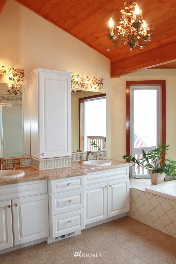 940 Low Road Cle Elum, WA 98922 - Photo 10 of 15 Gallery Image 10