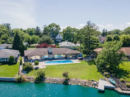 $1,200,000 | 1866 Berry Lane, Des Plaines, IL 60018
