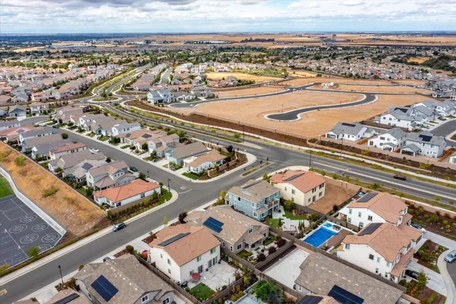 $949,000 | 3305 Jamboree Drive, Rocklin, CA 95765