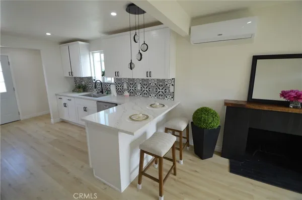 $724,999 | 551 West 101st Street, Los Angeles, CA 90044