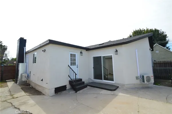 $724,999 | 551 West 101st Street, Los Angeles, CA 90044
