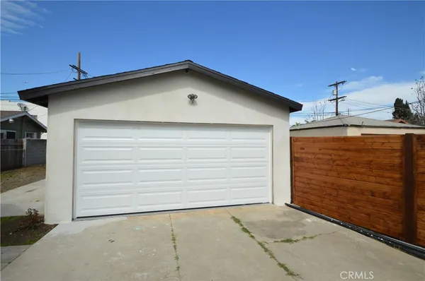 $724,999 | 551 West 101st Street, Los Angeles, CA 90044