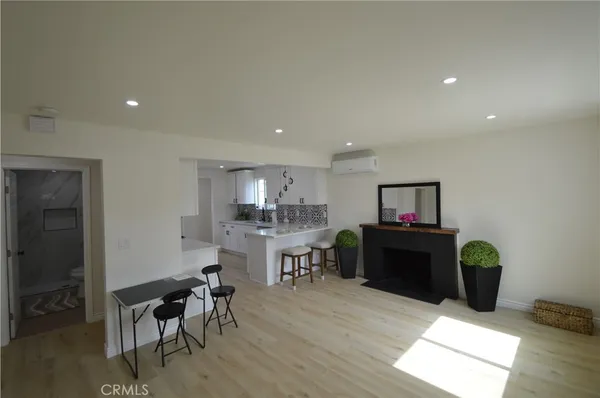 $724,999 | 551 West 101st Street, Los Angeles, CA 90044