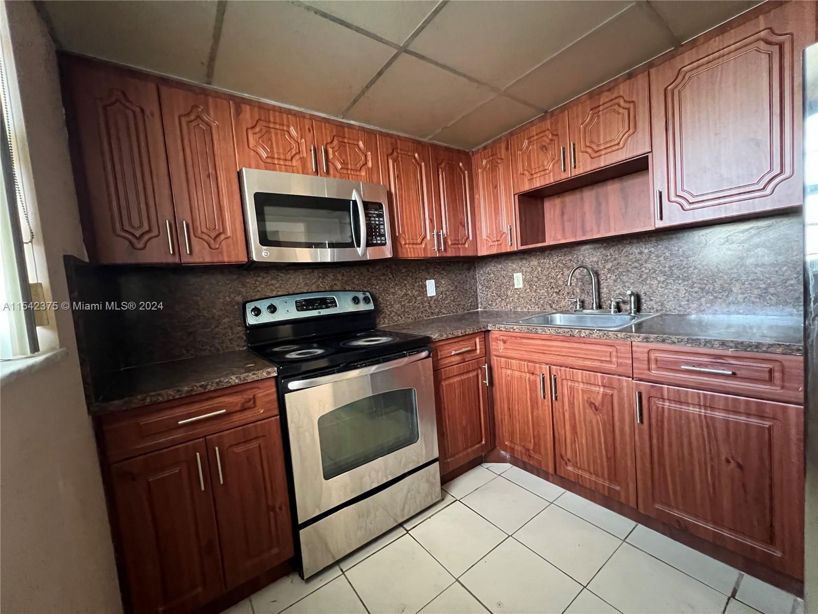 15600 Northwest 7th Ave Unit 806  